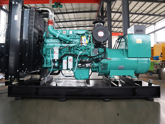 220KW東(dōng)風康明斯發電機組(zǔ) 220KW東風康明斯發電機組